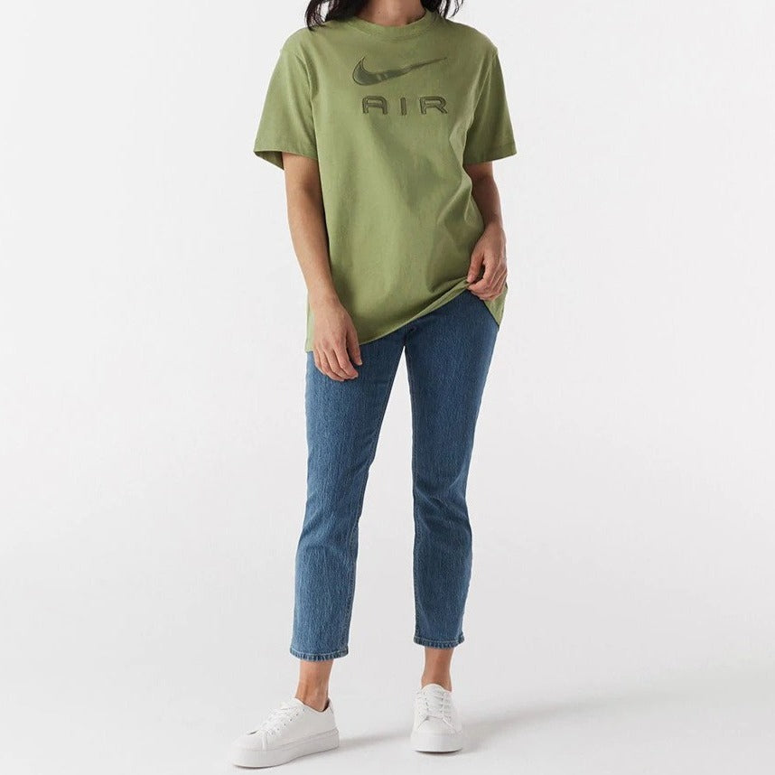 Nike Women's Nike Air Boyfriend Tee / T-Shirt / Tshirt - Alligator Olive