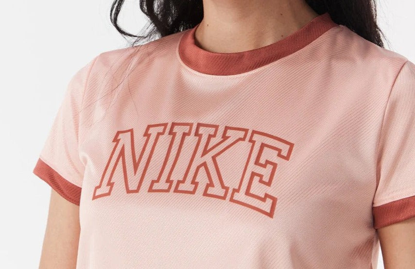Nike Women's Dri-FIT Swoosh Run Short Sleeve Tee / T-Shirt / Tshirt - Rust/Canyon