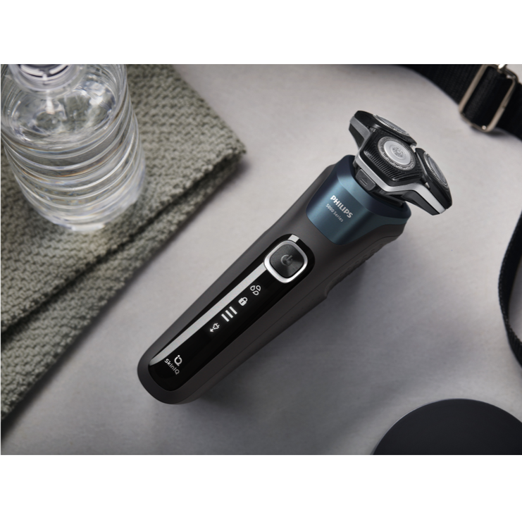 Philips Series 5000 SkinIQ Electric Shaver with Quick Clean Pod