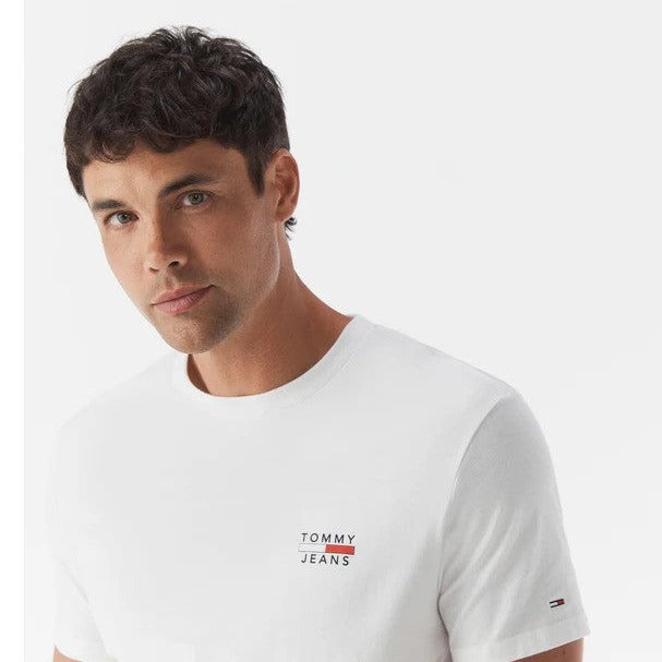 Tommy Jeans Men's Chest Logo Tee / T-Shirt / Tshirt - Fresh White