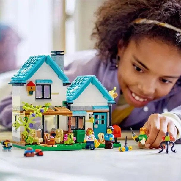 LEGO Creator Cozy House 31139