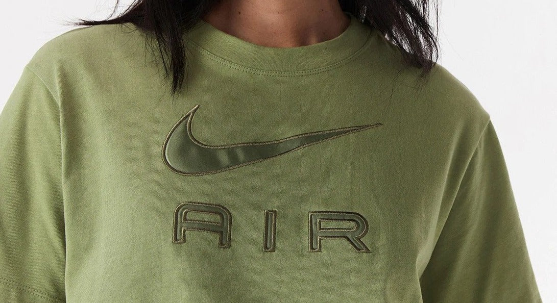 Nike Women's Nike Air Boyfriend Tee / T-Shirt / Tshirt - Alligator Olive