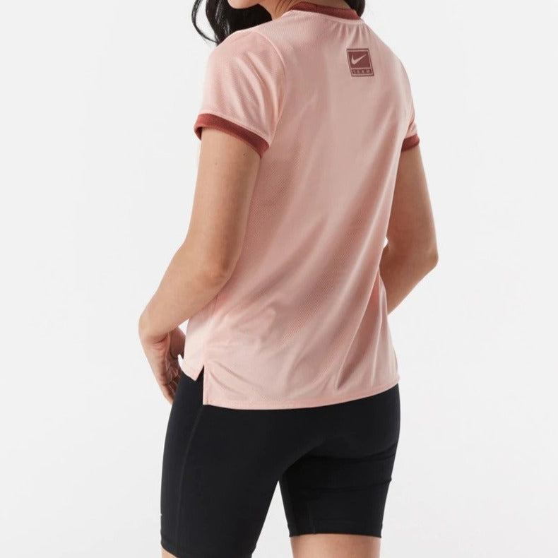 Nike Women's Dri-FIT Swoosh Run Short Sleeve Tee / T-Shirt / Tshirt - Rust/Canyon