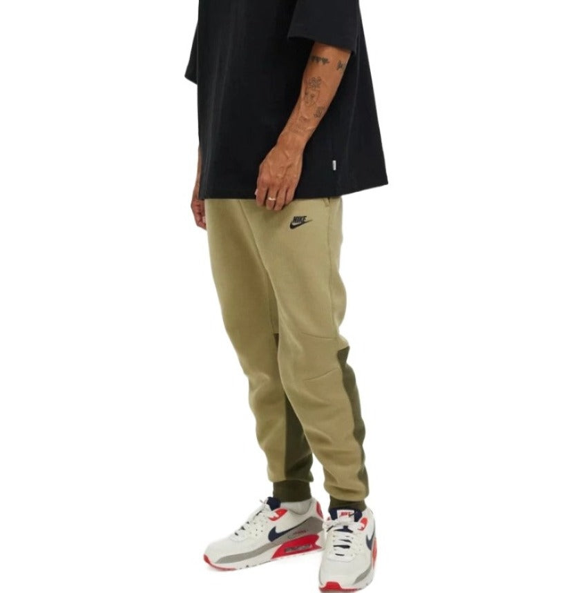 Nike Mens Sportswear Tech Fleece Joggers Pants / Tracksuit Pants - Neutral Olive
